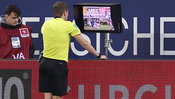 Paderborn 2 – 4 Wolfsburg | Xem lại trận đấu